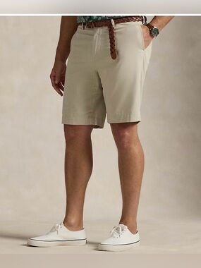 Ralph Lauren Men's Classic Fit Stretch Chino Shorts in Cream Color. Size 34